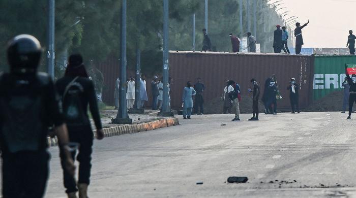 Law enforcers enter KP House in Islamabad as sources deny Gandapur's arrest report