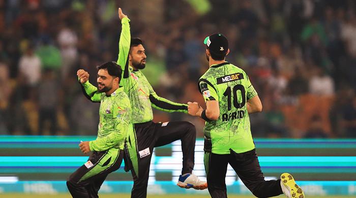 Psl Lahore Qalandars Defeat Multan Sultans To Reach Playoffs