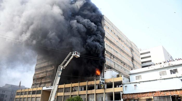 Fire doused at Karachi's MA Jinnah Road building, no casualty reported