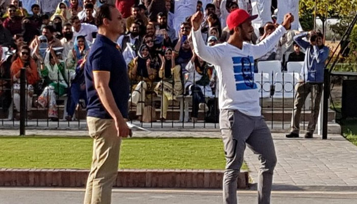 Hassan Ali shows off his signature style before Indians at Wagha Border