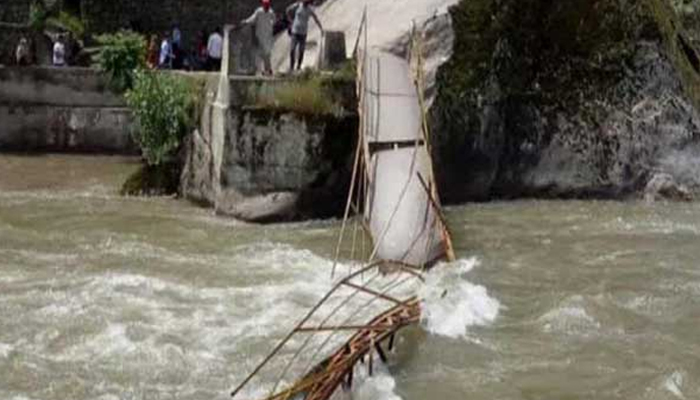 At least five tourists dead as bridge collapses in Neelum Valley