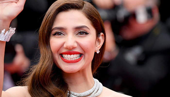 700px x 400px - Mahira Khan, the fourth sexiest woman in Asia: UK poll