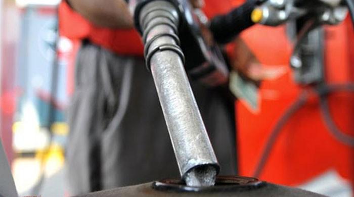 Petrol Diesel Prices Down By Rs5 Litre Top Story Thenews Com