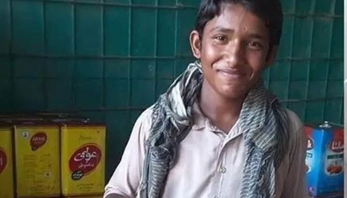 Multan sherbet boy, with top score in exam, goes viral