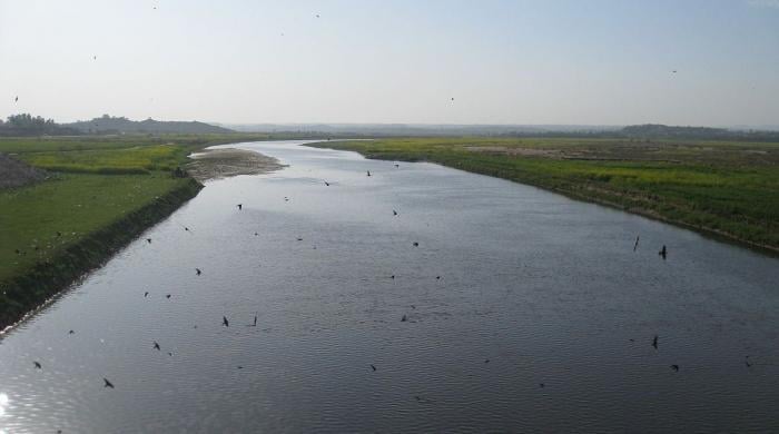 Rising level of Soan River panics people living nearby