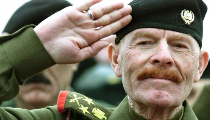 Saddam's right-hand man Izzat dies