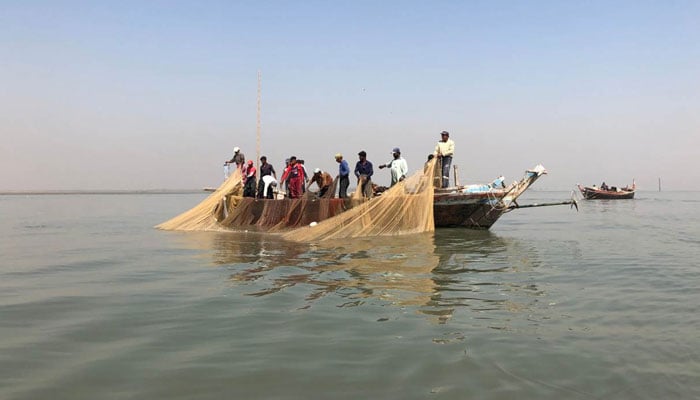 Pakistani fishermen fear a ‘new Dubai’ could empty their nets