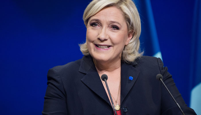 Le Pen seeks to regain momentum after poll setback