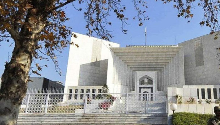 Making judicial allowance part of pension: SC suspends LHC proceedings against Punjab government