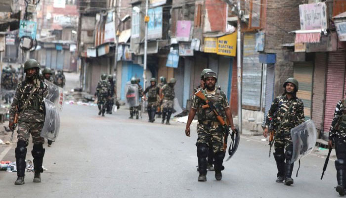 Strict curfew continues in IIOJ&K on third consecutive day