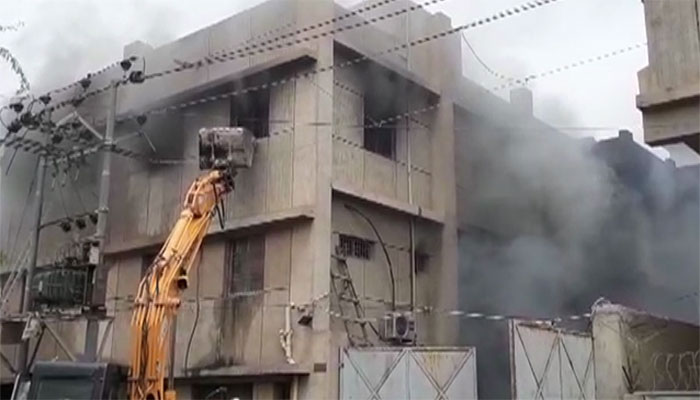 Labour dept, SBCA, KDA, Civil Defence officials implicated in Korangi fire case