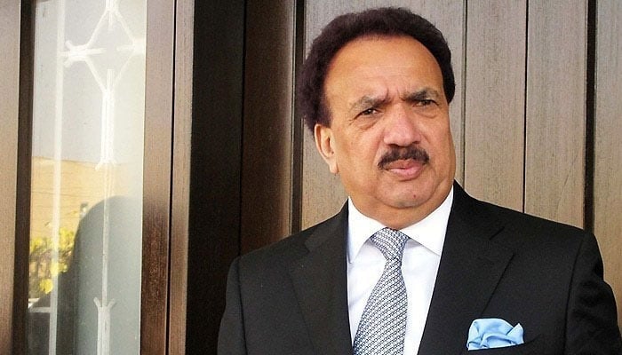 200 per cent price hike in PTI’s three-year rule: Rehman Malik