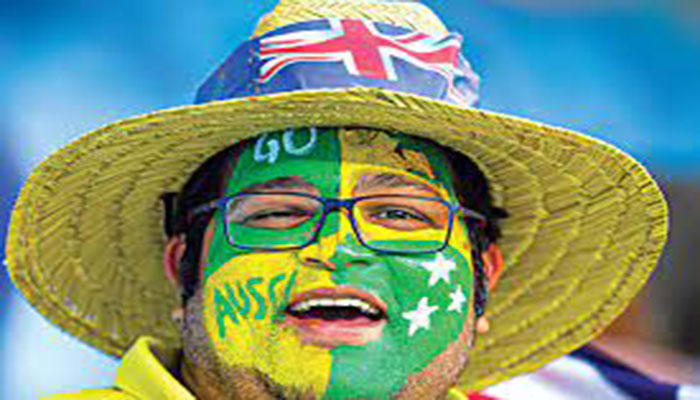 Pakistan, England fans turn Kiwi supporters for final