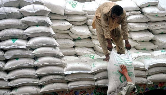 Lacking tax stamps: FBR raids sugar mill in Hyderabad, seizes 172 sugar bags