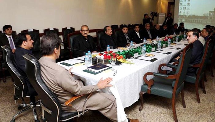 PM chairs meeting on Lahore road projects