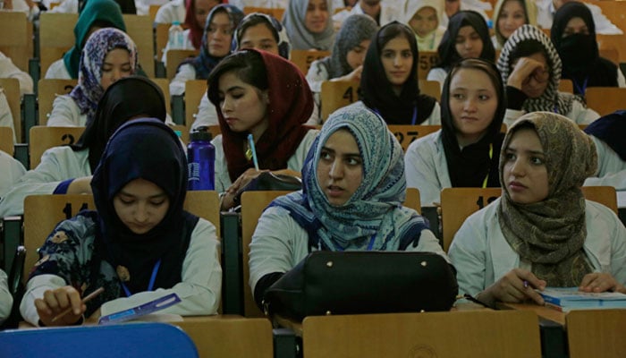 Afghan universities reopen with trickle of women attending