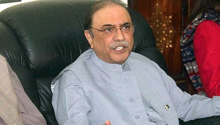 Fake accounts case: IHC grants Zardari one month to move Supreme Court