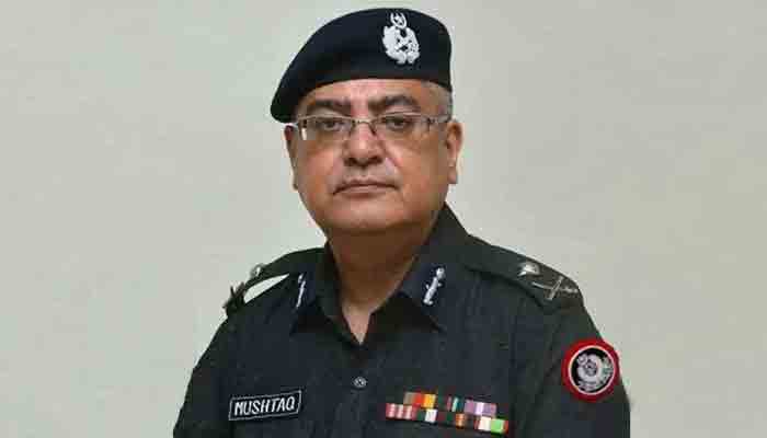 Sindh IGP Mushatq Mahar fears the continued service of these officers will adversely affect the promotions of other police officers. -The News/File