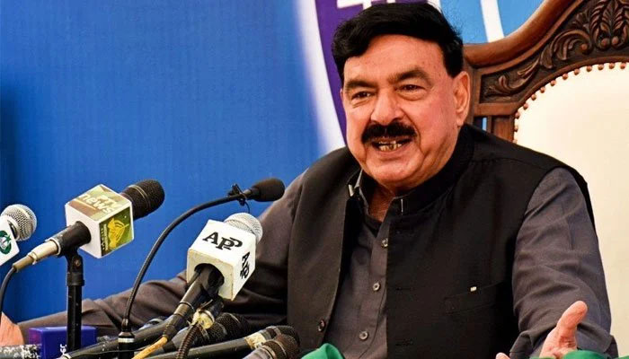 Sheikh Rashid says Shujaat ‘is my brother