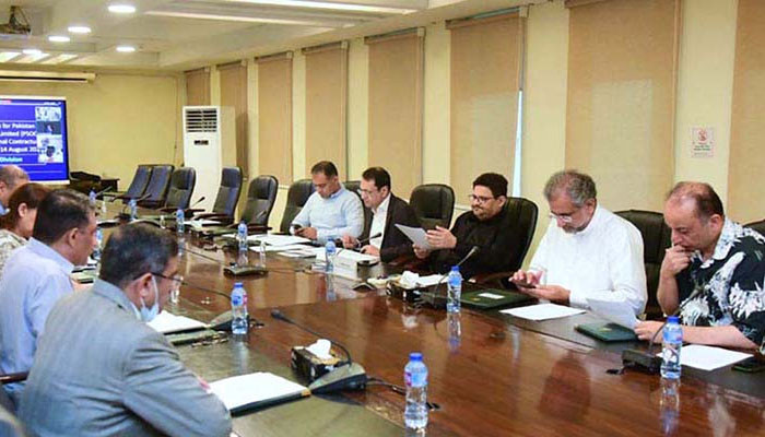 Imminent default: ECC approves Rs30bn for crisis-hit PSO