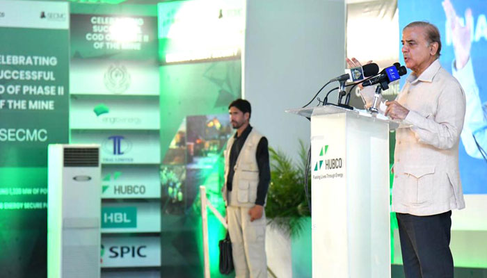 PM Shehbaz addressing the ceremony to mark the start the commercial operations of Thar Energy Limited and Phase-II of Sindh Engro Coal Mining Company Mine during his visit to Thar Coal Mines Block-II Islamkot on October 10, 2022. PID