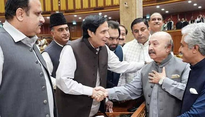 Parvez Elahi, aides discuss caretaker CM’s name. Twitter