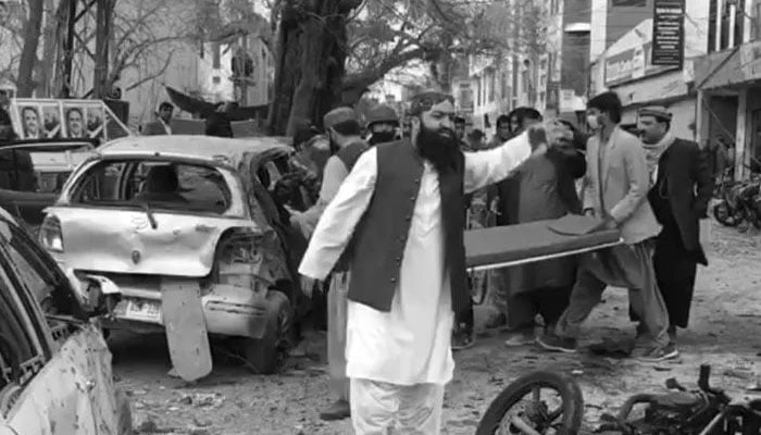 A blast at Quettas Shahra-e-Iqbal road left at least seven injured and two dead on February 17, 2020 . — Photo: Geo News/file