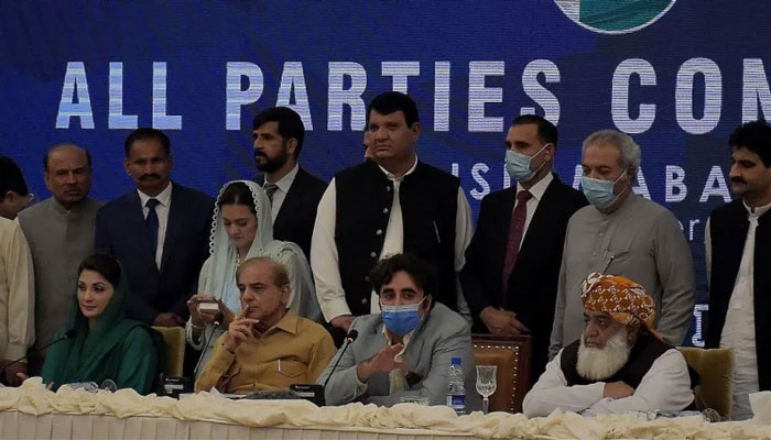 Pakistan Democratic Movement (PDM) leaders from left to right: Pakistan Muslim League-Nawaz Chief Organiser Maryam Nawaz, Prime Minister Shehbaz Sharif, Pakistan Peoples Party Chairman Bilawal Bhutto-Zardari and Jamiat Ulema-e-Islam Fazl chief Maulana Fazlur Rehman. — APP/File