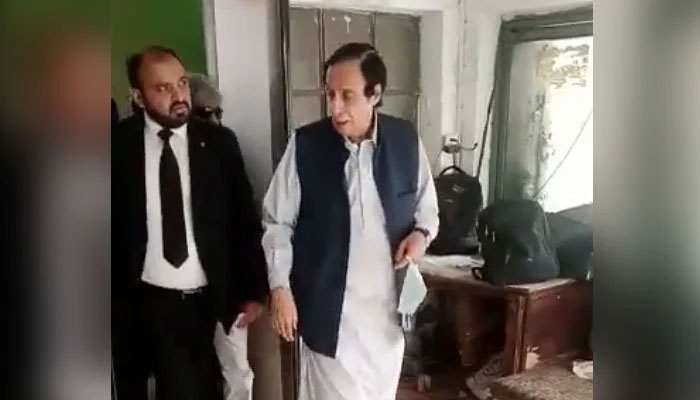 PTI President Pervez Elahi appears before an anti-corruption court. — Twitter/ @MurtazaViews/File