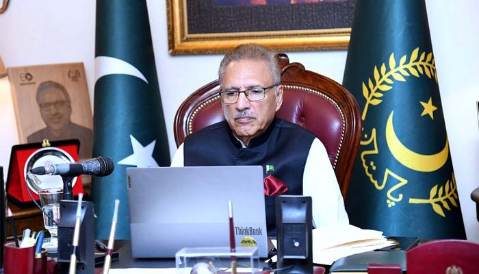 President Dr Arif Alvi addressing a healthcare convention at Aiwan-e-Sadr on July 13, 2023. — APP