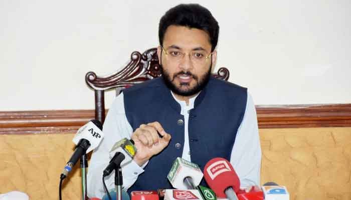 Farrukh Habib addressing a press conference in Islamabad while he was Minister of State for Information and Broadcasting. — APP/File