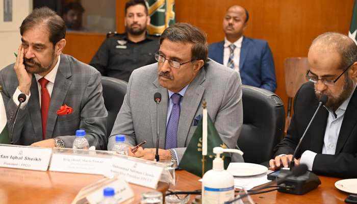 Sindh caretaker home minister Brig. (retd) Haris Nawaz (c) while listening during a meeting with the officials of Pakistan Chamber of Commerce and Industries in this picture released on October 3, 2023. — Facebook/Brig Haris Nawaz