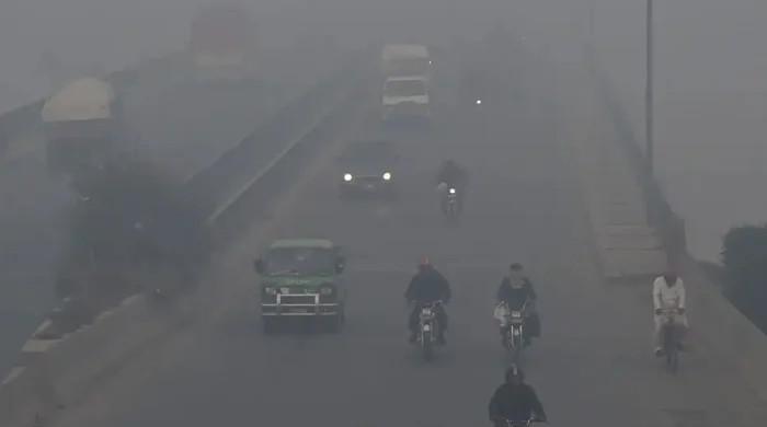 Smog chokes Lahore