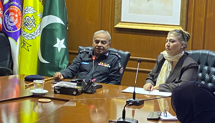 Karachi police chief Khadim Hussain Rind speaks during a meeting at the KPO on November 8, 2023. — Facebook/Karachi Police - KPO