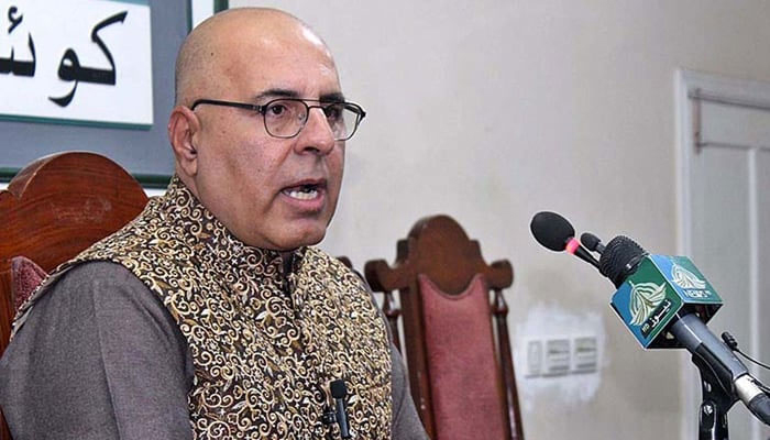 Balochistan Caretaker Information Minister Jan Achakzai addressing press conference at Quetta Press Club on November 22, 2023. — APP