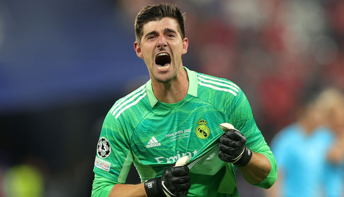 Belgian goalkeeper Thibaut Courtois in action for Real Madrid. — EPA-EFE