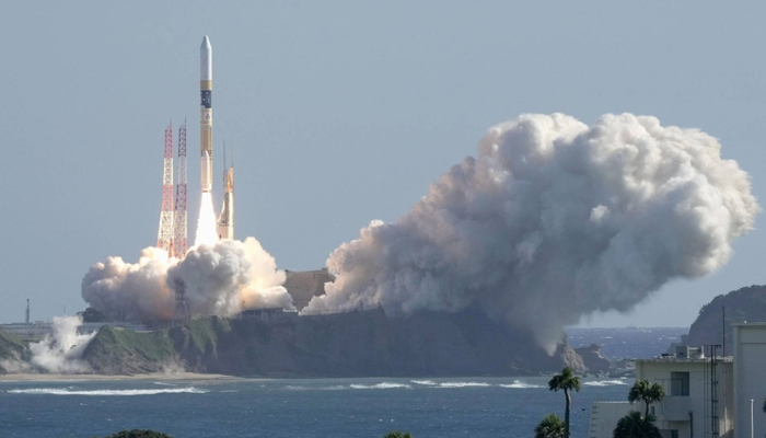 An H-IIA rocket, carrying the Smart Lander for Investigating Moon and X-Ray Imaging and Spectroscopy Mission, lifts off from Tanegashima Space Center in Kagoshima Prefecture. — KYODO/File