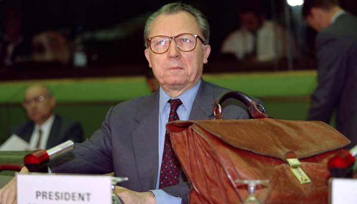 Jacques Delors, President of the Commission of the European Union attends a meeting at the Council of Ministers for Economic Affairs and Finance in Luxembourg, on October 11, 1994. — AFP