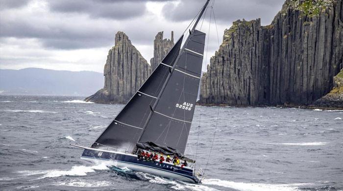 sydney hobart yacht race prize money