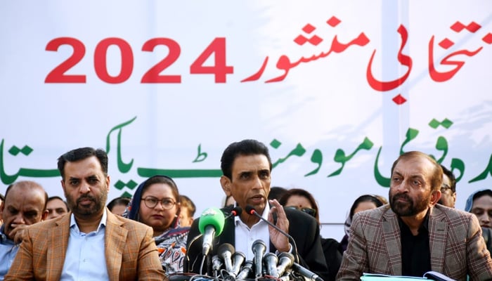 MQM-P Convener, Dr Khalid Maqbool Siddiqui (C) speaks during a press conference in Karachi on January 4, 2024. — Facebook/MQM Pakistan