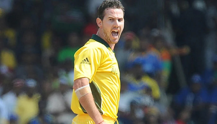 Australia bowler Shaun Tait celebrates after dismissing Sri Lankan batsman Tillekeratne Dilshan during their Cricket World Cup match at the R. Premadasa Stadium in Colombo on March 5, 2011. — AFP