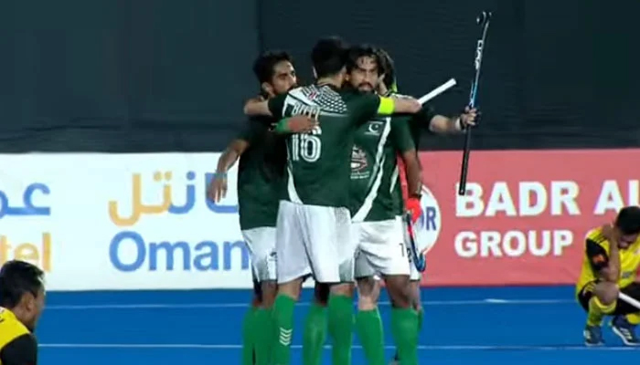 Players of Pakistan Hockey Team celebrating after the win - Oman Sports TV/Youtube