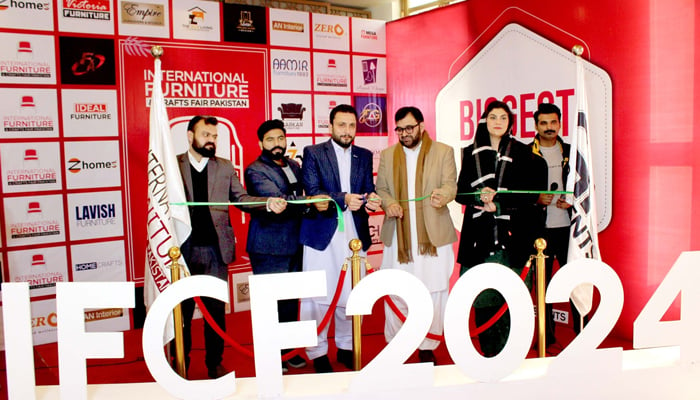 Sarhad Chamber of Commerce and Industry (SCCI) vice-president Ijaz Khan Afridi cuts the ribbon and inaugurates The International Furniture and Craft Fair Pakistan 2024 Expo on January 27, 2024. — Facebook/Sarhad Chamber Peshawar