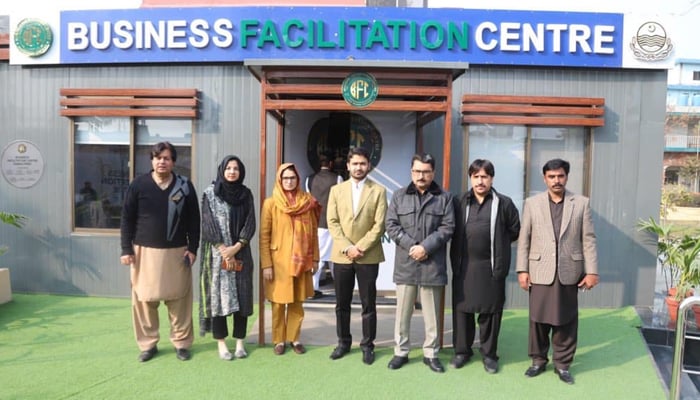 DC Rawalpindi Mr. Hasan Waqar Cheema can be seen during an official visit to the Business Facilitation Centre on January 29, 2024. — Facebook/Deputy Commissioner Rawalpindi