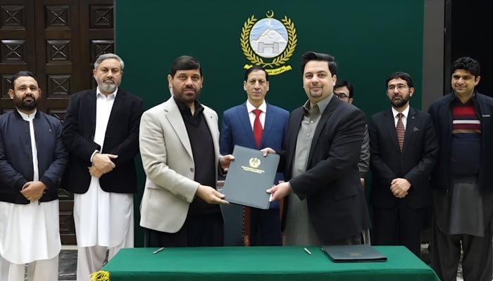 Officials of KP government and AL Khidmat Foundation during an MoU signing ceremony in CM House Peshawar on February 1, 2024. — Facebook/Al Khidmat Foundation Khyber Pakhtunkhwa