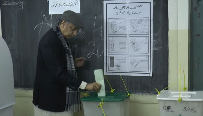 Chief Secretary Punjab Zahid Akhtar Zaman casts his vote during the General Elections 2024 on February 8, 2024. —Facebook/Chief Secretary Punjab