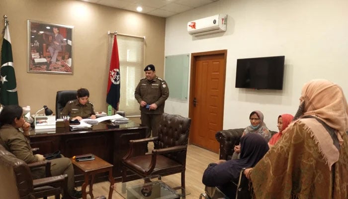 Senior Superintendent of Police (Investigation) Zunaira Azfar during an open court (Khuli Kutchery) in Police Lines Headquarters to address public complaints on February 14, 2024. — Facebook/Rawalpindi Police