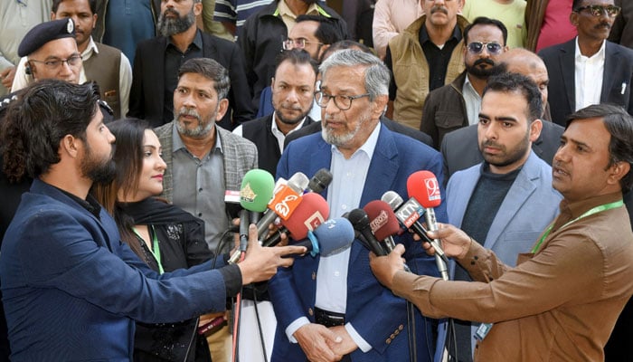 Caretaker Sindh chief minister, Justice (retd) Maqbool Baqar talks to media persons on February 8, 2024. — Facebook/Sindh Chief Minister House