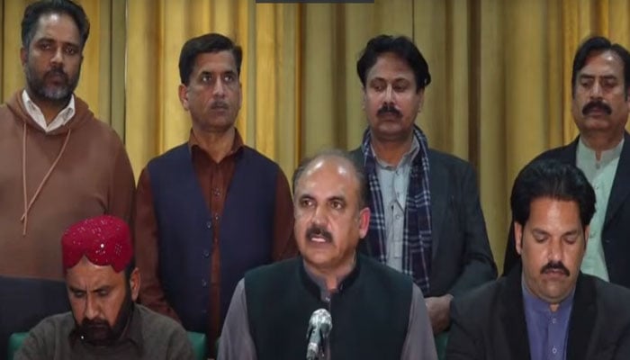 The employees of South Punjab Boards of Intermediate and Secondary Education Multan, Bahawalpur, and Dera Ghazi Khan addressing a press conference at the Multan Press Club. — YouTube/South Today screengrab