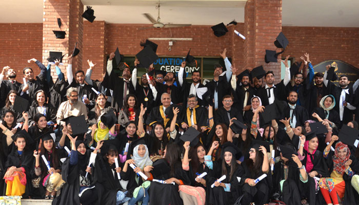 PU students pose for group photo during convocation. — PU website/File